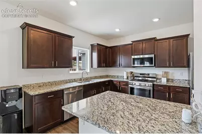 6206 Meadowbank Lane, Colorado Springs, CO 80925 - Photo 12