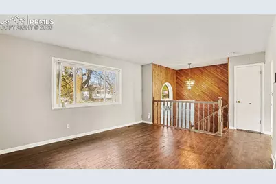 527 Syracuse Street, Colorado Springs, CO 80911 - Photo 2