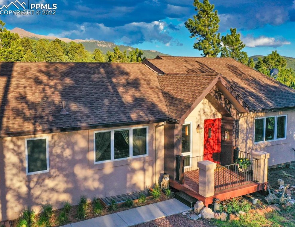 70 Homestead Rd, Divide, CO 80814-8906