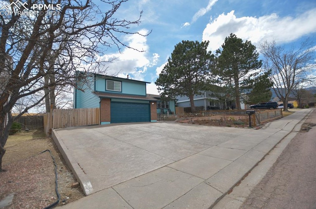3465 Oak Creek Dr, Colorado Springs, CO 80906-4515