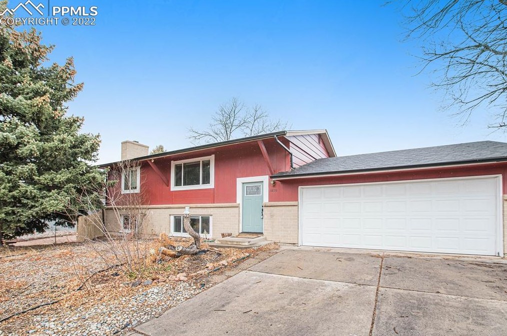 3830 Half Turn Rd, Colorado Springs, CO 80917