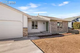 7585 Woody Creek Dr, Colorado Springs, CO 80911 - Photo 2