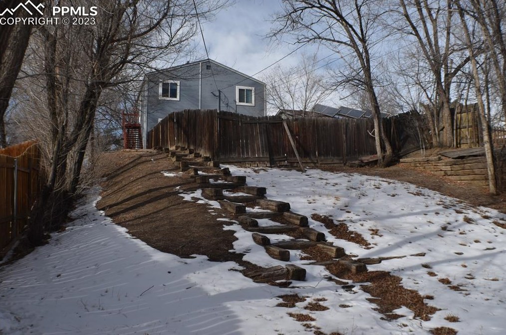 2107 Chestnut St, Colorado Springs CO 80907-6612 exterior