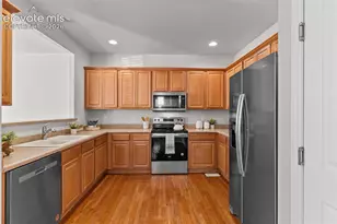 6223 Escalade Pt, Colorado Springs, CO 80923 - Photo 8