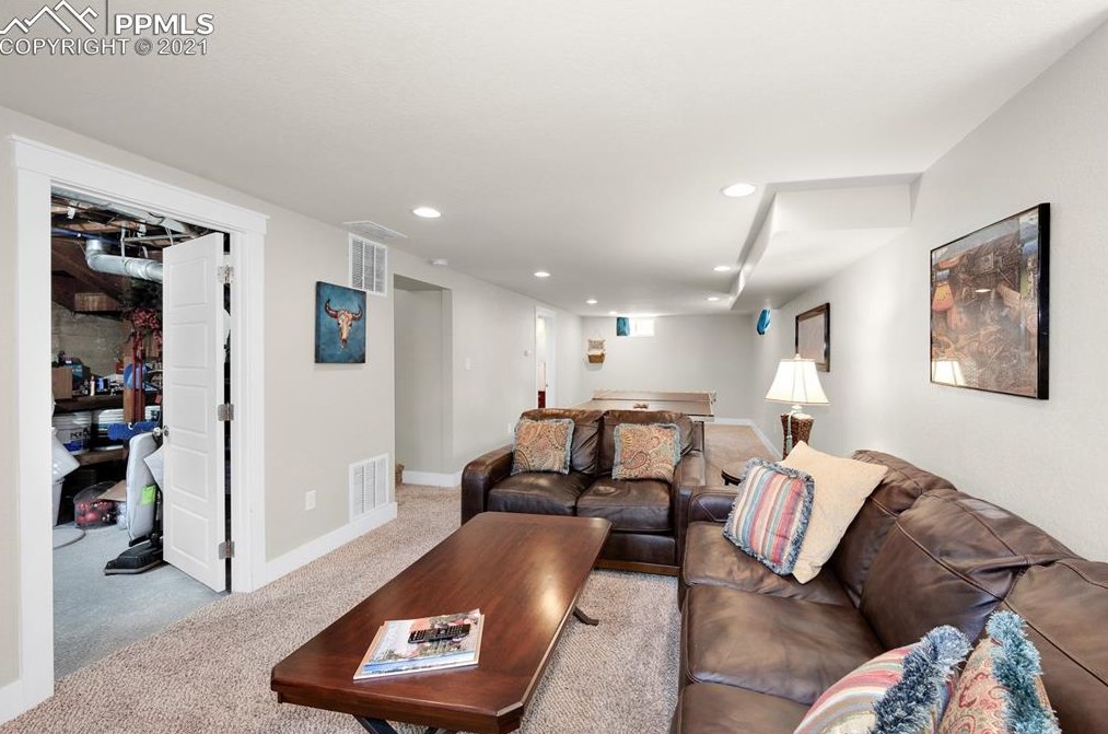 1514 Platte Ave, Colorado Springs CO 80909-6049 exterior