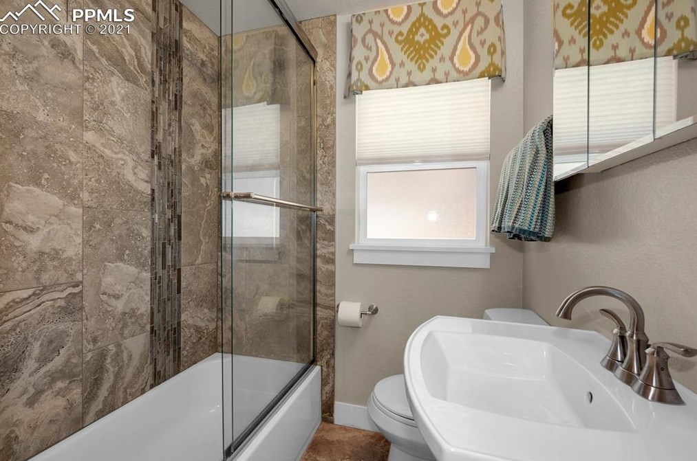 1514 Platte Ave, Colorado Springs CO 80909-6049 exterior