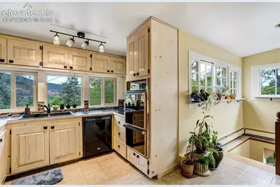 902 High Road, Manitou Springs, CO 80829 - Photo 4