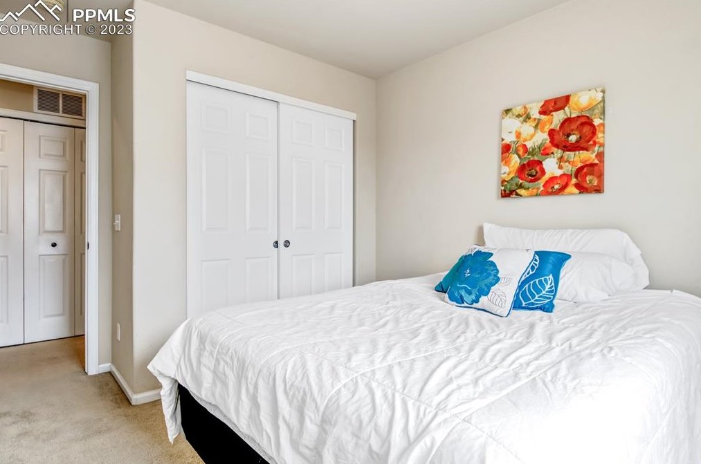 2048 Babbling Strm Hts, Colorado Springs CO 80910-3018 exterior