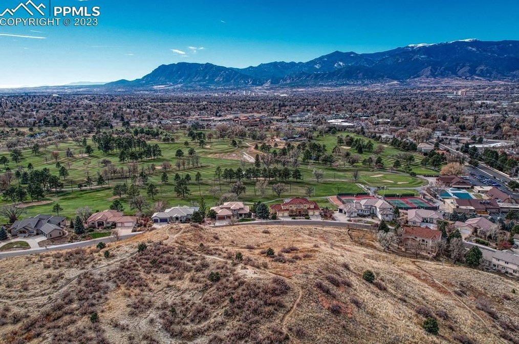 3325 Muirfield Dr, Colorado Springs, CO 80907-7802