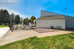 10150 Virginia Ave, Denver, CO 80247 - Photo 48