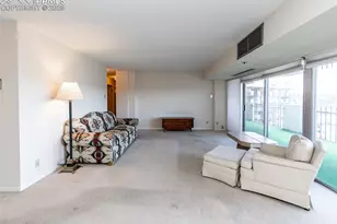 411 Lakewood Cir, Colorado Springs, CO 80910 - Photo 14