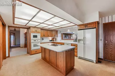 3190 Cathedral Spires Drive, Colorado Springs, CO 80904 - Photo 10