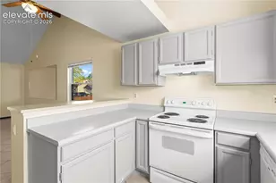 2255 Del Mar Dr, Colorado Springs, CO 80910 - Photo 10