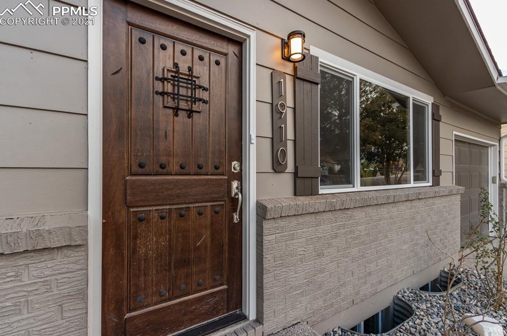 1910 Olympic Dr, Colorado Springs, CO 80910-1520