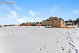 489 Due S Rd, Florissant, CO 80816 - Photo 32