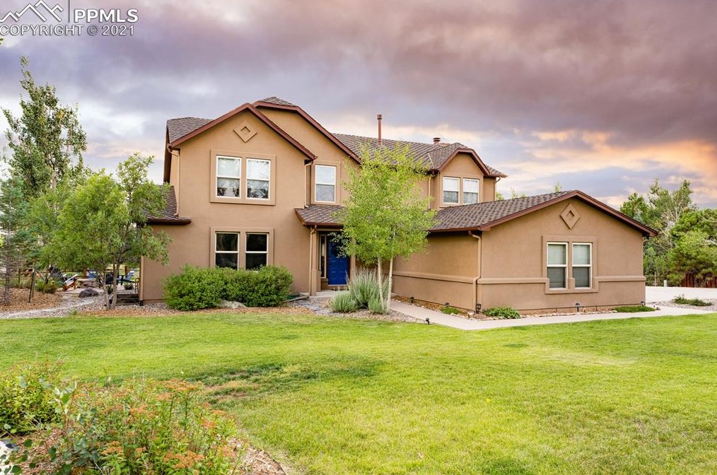 385 Palm Springs Dr, Colorado Springs, CO 80921-2676