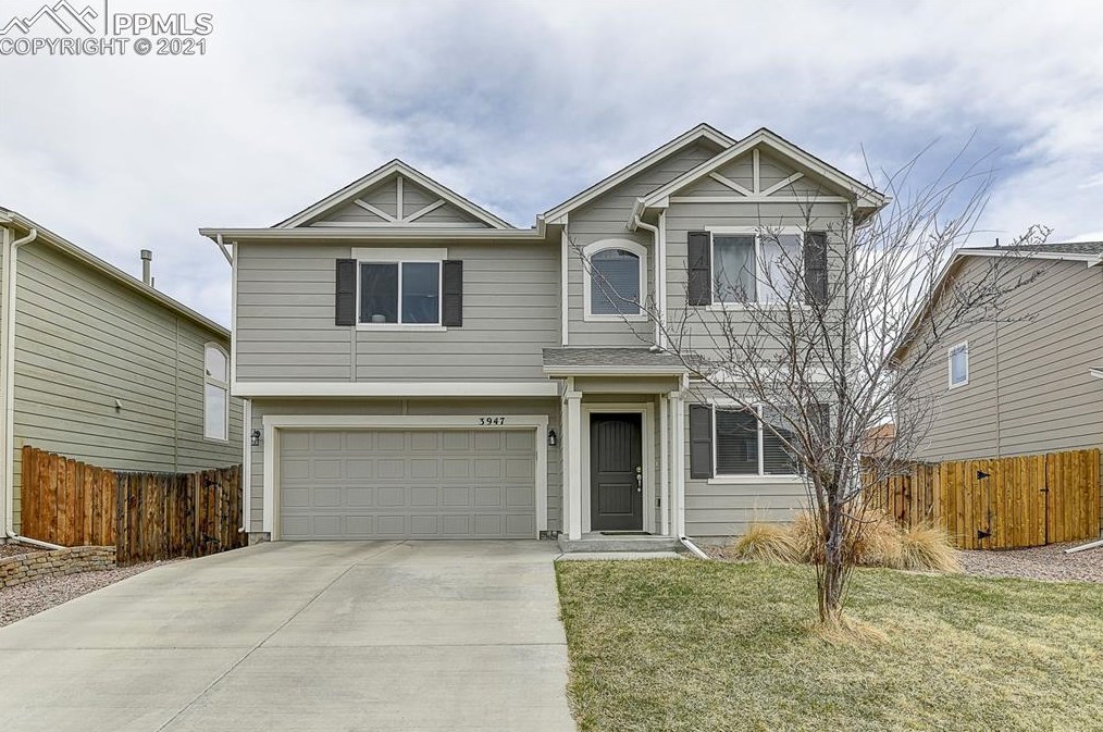 3947 Reindeer Cir, Colorado Springs, CO 80922-6101