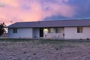 62 9th Ave, Penrose, CO 81240 - Photo 2