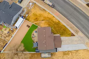 2053 Meadowbrook Parkway, Colorado Springs, CO 80951 - Photo 32