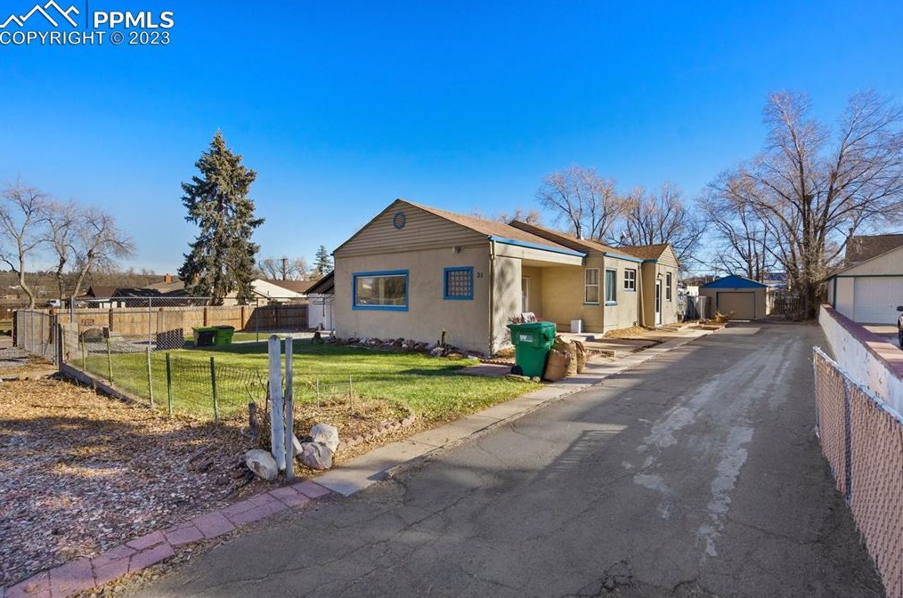 21 Swope Ave, Colorado Springs, CO 80909-5830