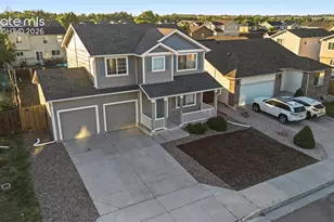 1335 Legend Oak Dr, Fountain, CO 80817 - Photo 2
