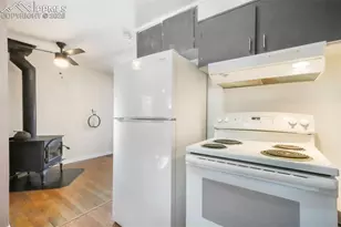 1915 E Jackson St, Colorado Springs, CO 80909 - Photo 6