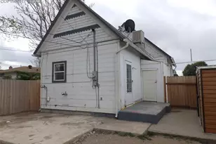 1616 Cypress St, Pueblo, CO 81004 - Photo 8