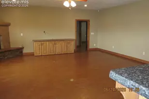 1035 Newton Rd, Pueblo, CO 81005 - Photo 10