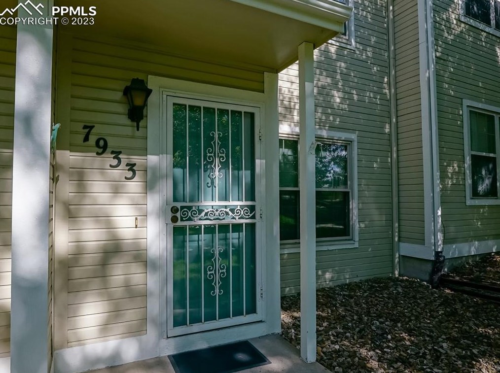 7933 Lexington Park Dr, Colorado Springs, CO 80920-4074