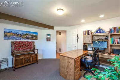 6155 Moorfield Avenue, Colorado Springs, CO 80919 - Photo 34