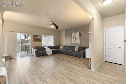 6569 Tranters Creek Way, Colorado Springs, CO 80925 - Photo 8