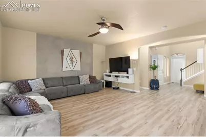 6569 Tranters Creek Way, Colorado Springs, CO 80925 - Photo 10