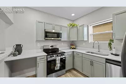 121 W Fountain Boulevard, Colorado Springs, CO 80903 - Photo 16