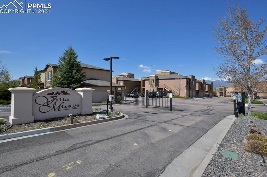 4887 Kerry Lynn Vw, Colorado Springs, CO 80922-5663