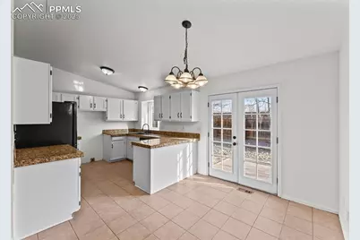 2355 Heathercrest Drive, Colorado Springs, CO 80915 - Photo 8