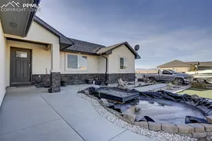 40 E Lyons Dr, Pueblo, CO 81007 - Photo 26