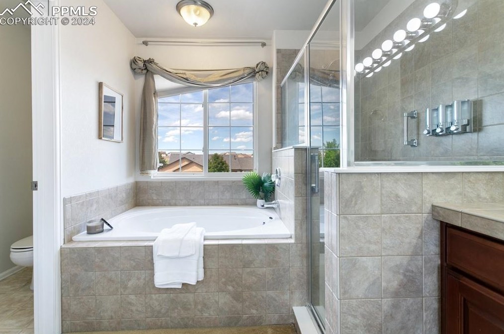 11953 Royal County Down Rd, Amo CO exterior