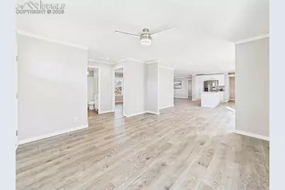 105 E Cellini Drive, Pueblo, CO 81007 - Photo 8