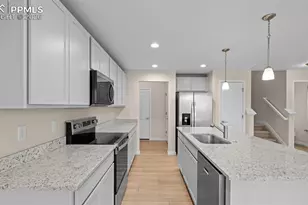 3545 Rosette Grv, Colorado Springs, CO 80910 - Photo 4