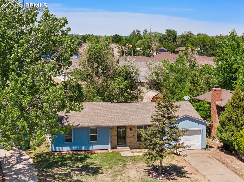 2530 Prescott Cir, Colorado Springs, CO 80916-3135