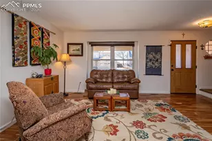 865 Royal Crown Ln, Colorado Springs, CO 80906 - Photo 6