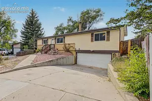 4323 Eastcrest Circle, Colorado Springs, CO 80916 - Photo 4