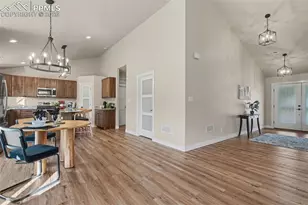 816 Meadow Ln, Palmer Lake, CO 80133 - Photo 4