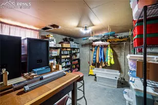 1512 Alexander Cir, Pueblo, CO 81001 - Photo 32