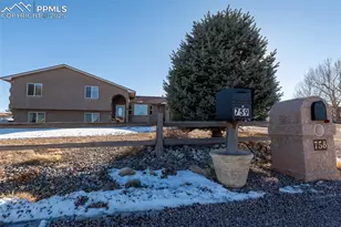758 E Woodleaf Dr, Pueblo, CO 81007 - Photo 38