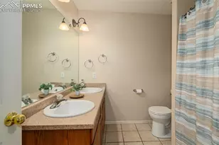 758 E Woodleaf Dr, Pueblo, CO 81007 - Photo 14