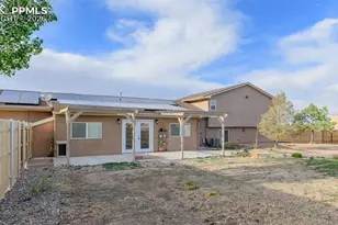 758 E Woodleaf Dr, Pueblo, CO 81007 - Photo 44