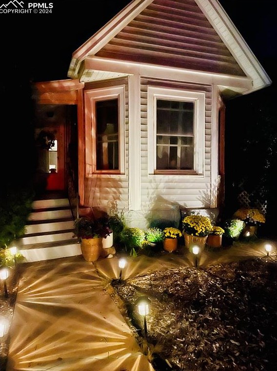 2932 Kiowa St, Colorado Springs CO 80904-2424 exterior