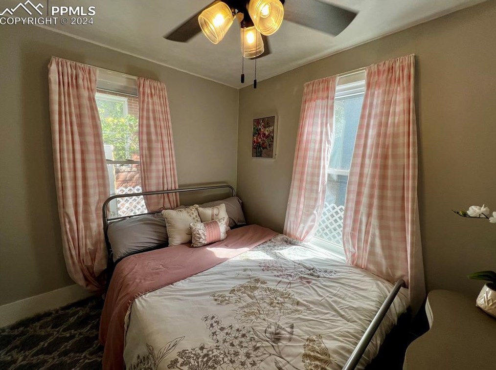 2932 Kiowa St, Colorado Springs CO 80904-2424 exterior