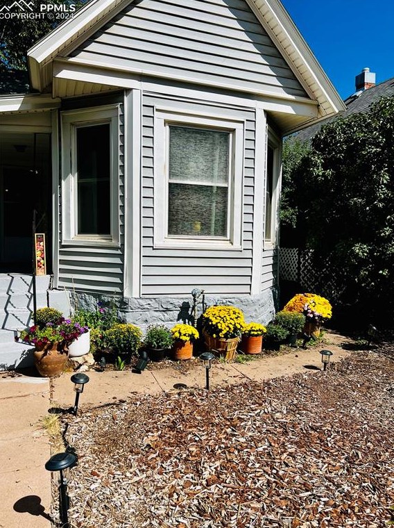 2932 Kiowa St, Colorado Springs CO 80904-2424 exterior